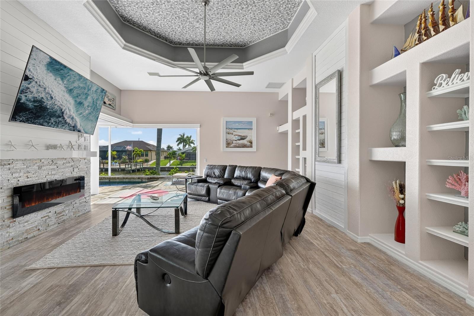 9348 SPRING CIR, PORT CHARLOTTE, FL, 33981