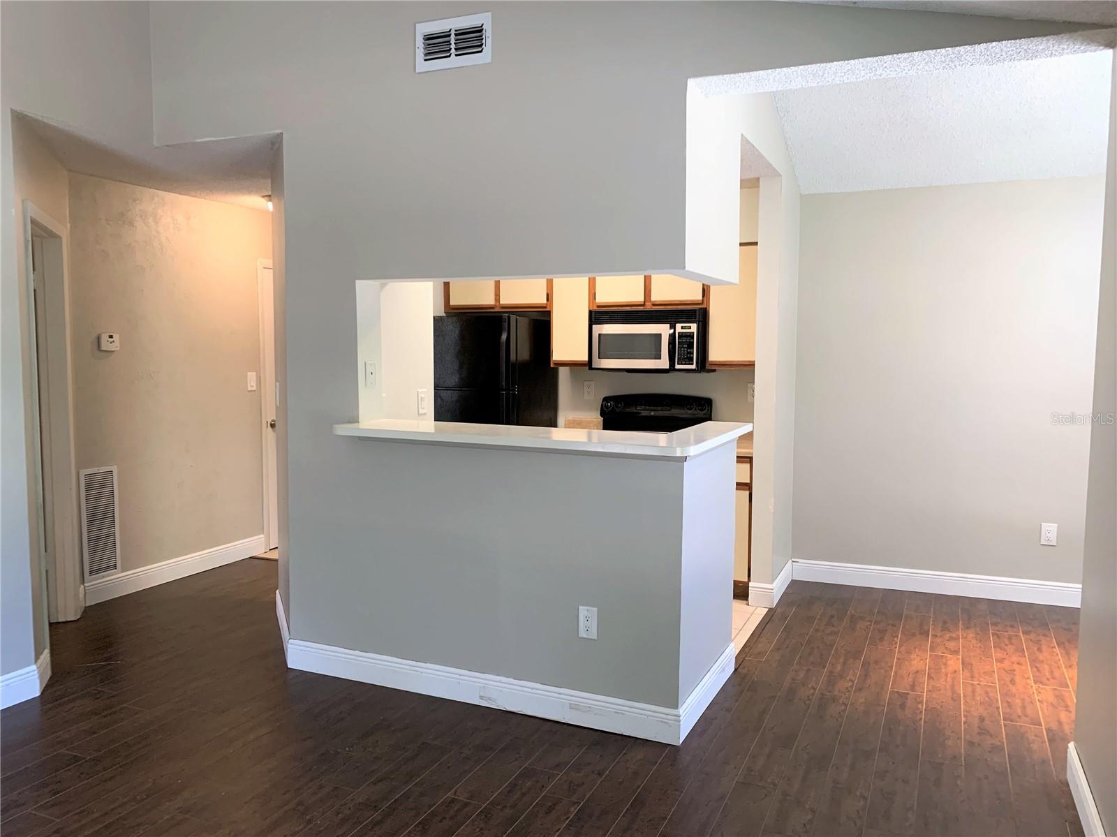 8603 FANCY FINCH DR #202, TAMPA, FL, 33614