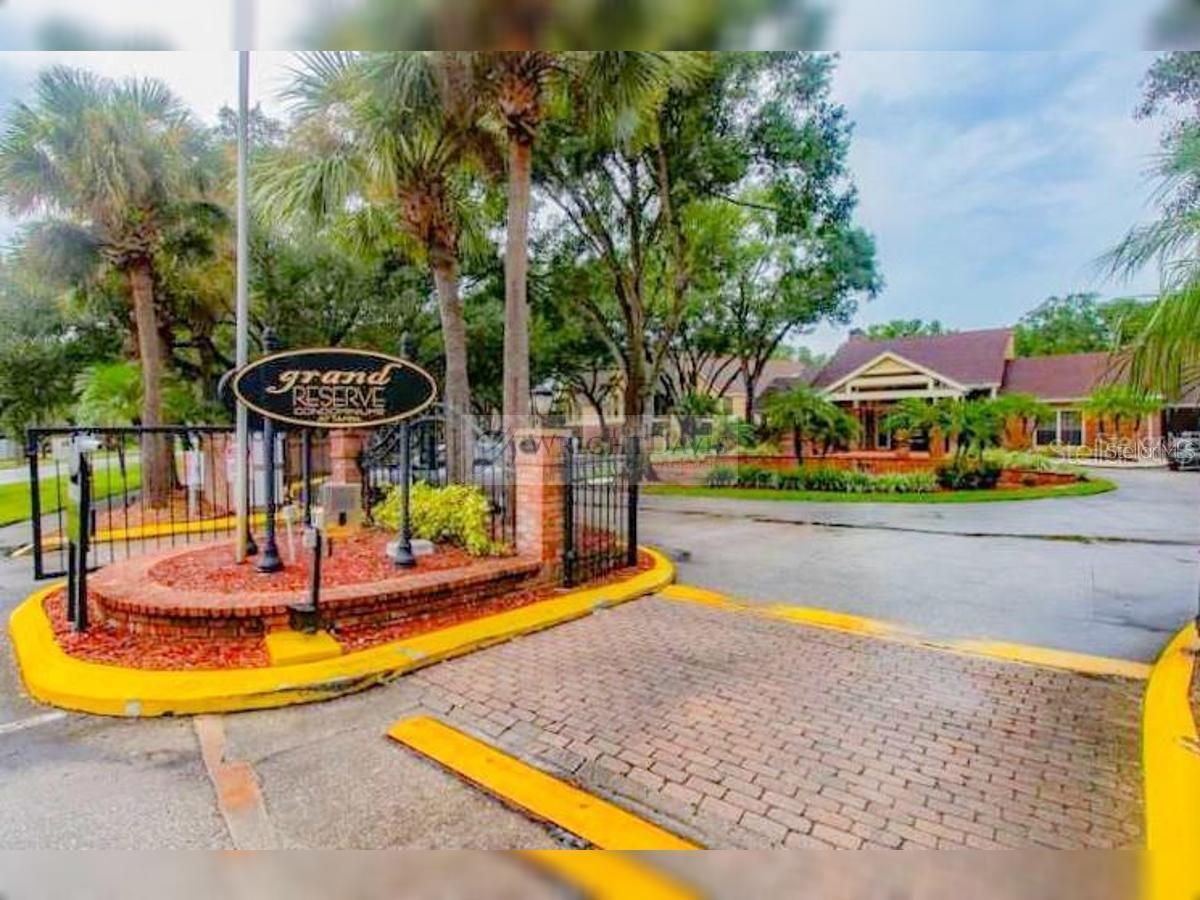 8603 FANCY FINCH DR #202, TAMPA, FL, 33614