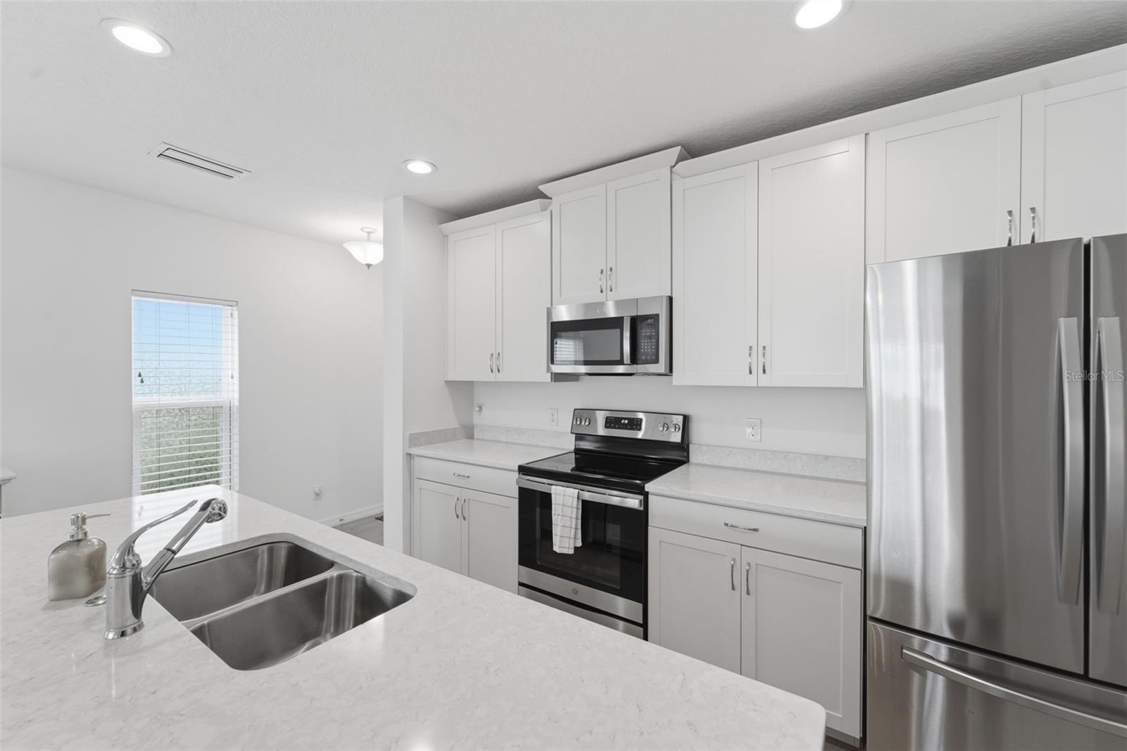 1255 WISPY CYPRESS DR, KISSIMMEE, FL, 34746