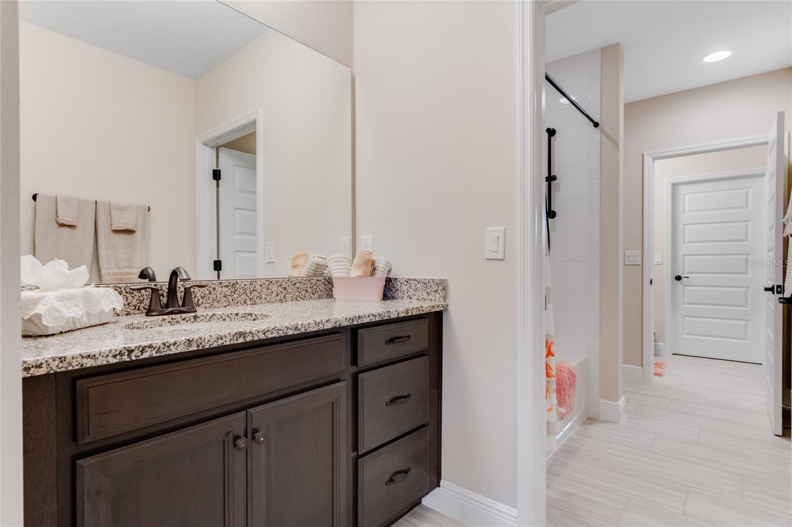9827 BEACH PORT DR, WINTER GARDEN, FL, 34787