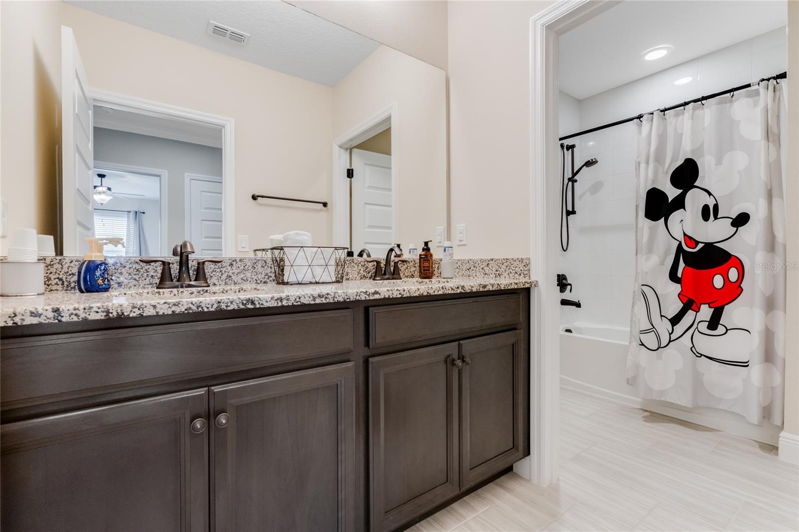 9827 BEACH PORT DR, WINTER GARDEN, FL, 34787
