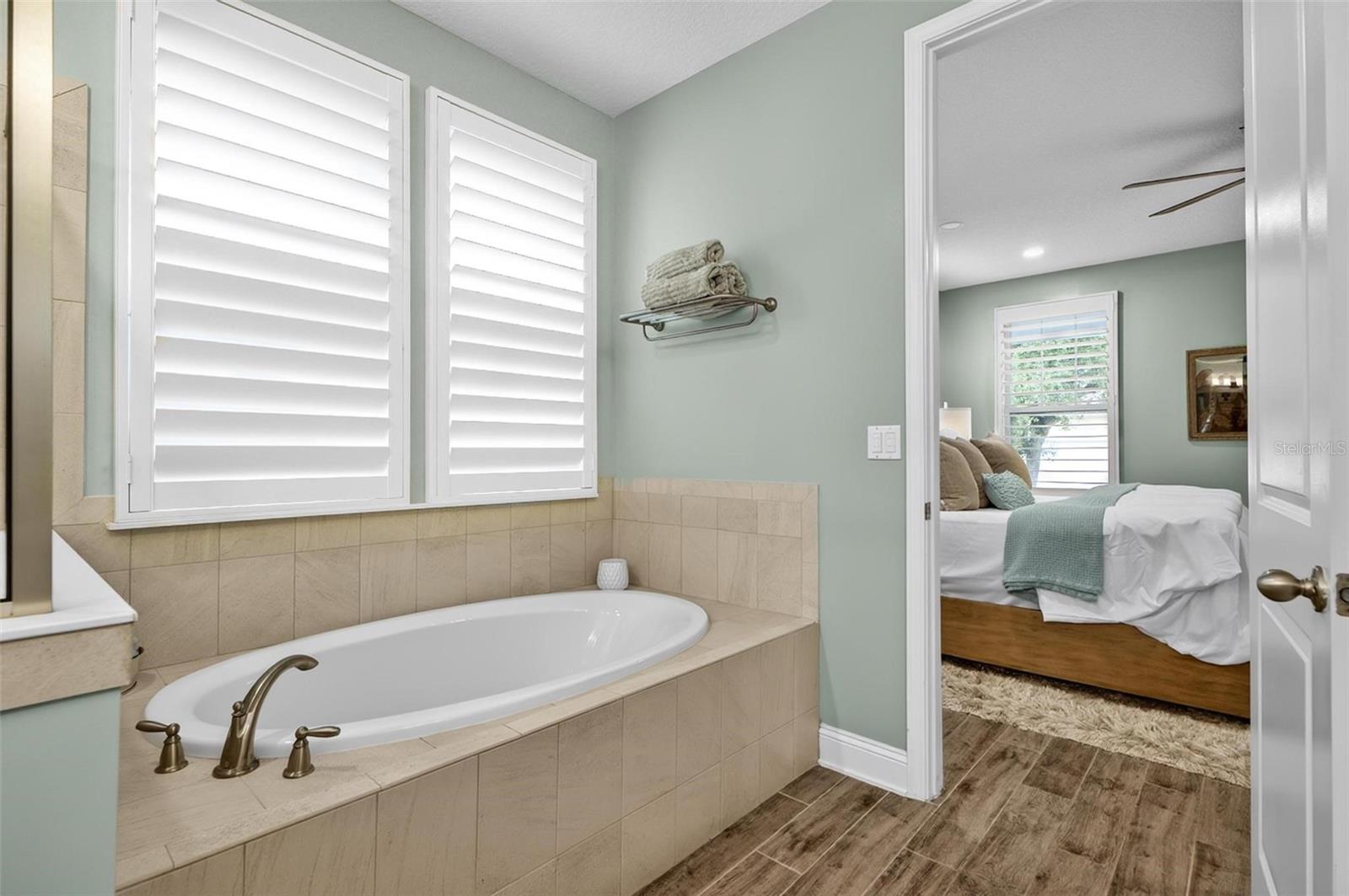 35 HIDDEN TREASURE DR, PALM COAST, FL, 32137