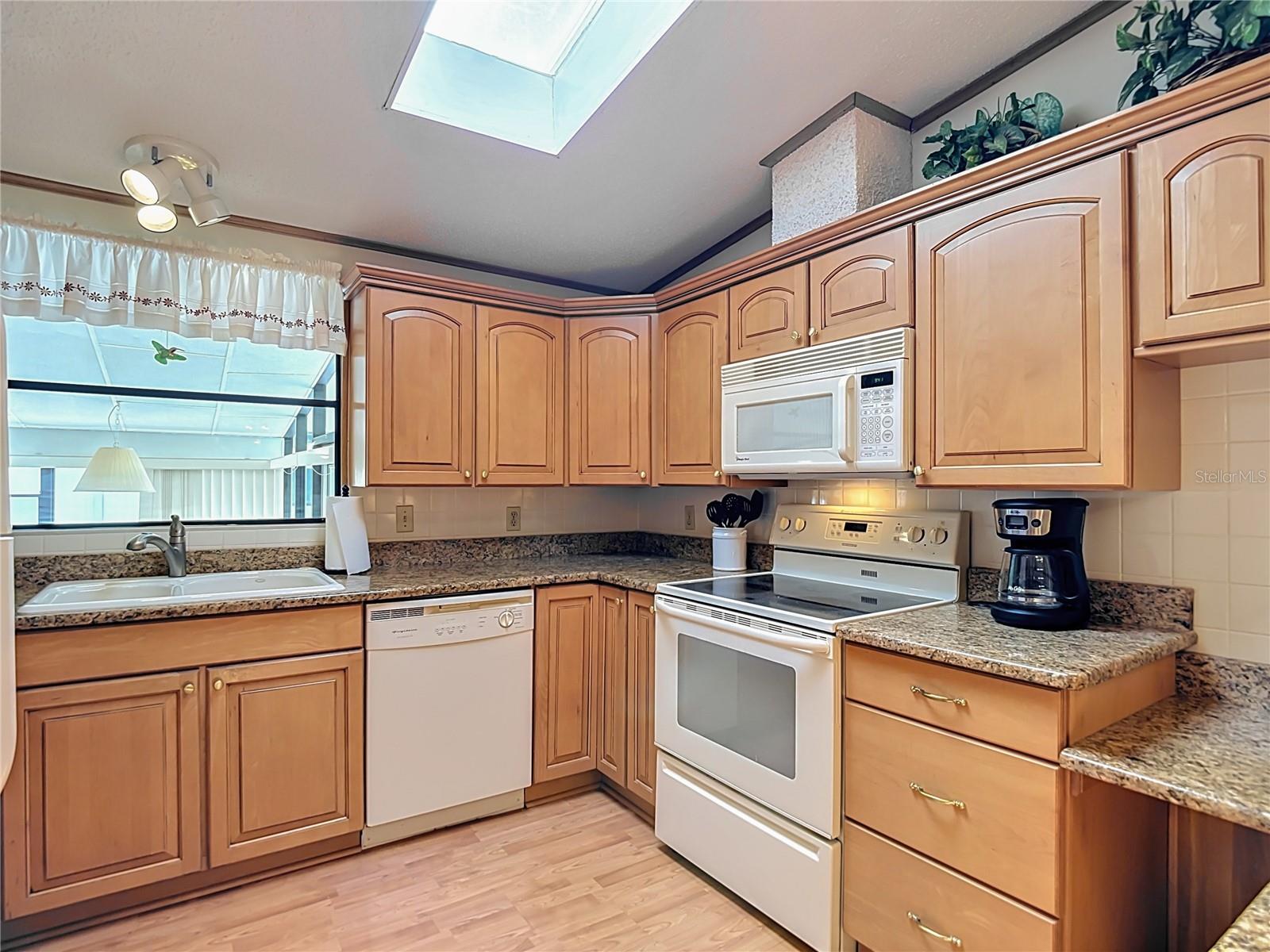 35801 BRISA DR, ZEPHYRHILLS, FL, 33541
