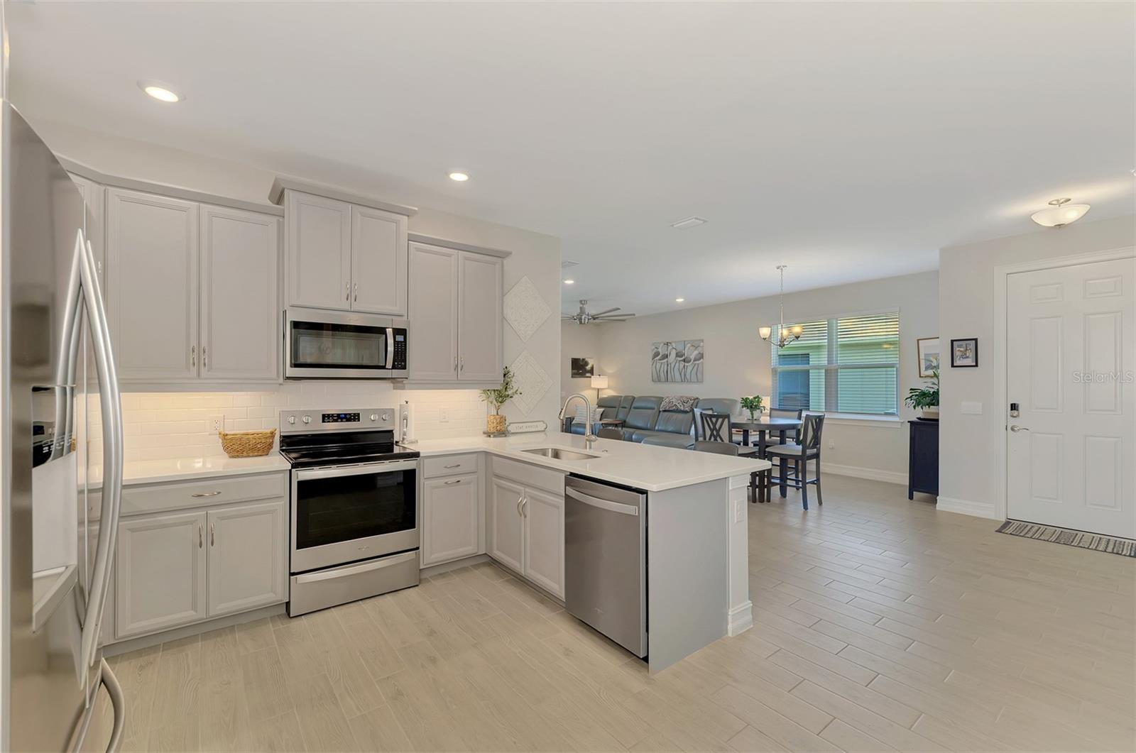 329 IBIZA LOOP, VENICE, FL, 34292