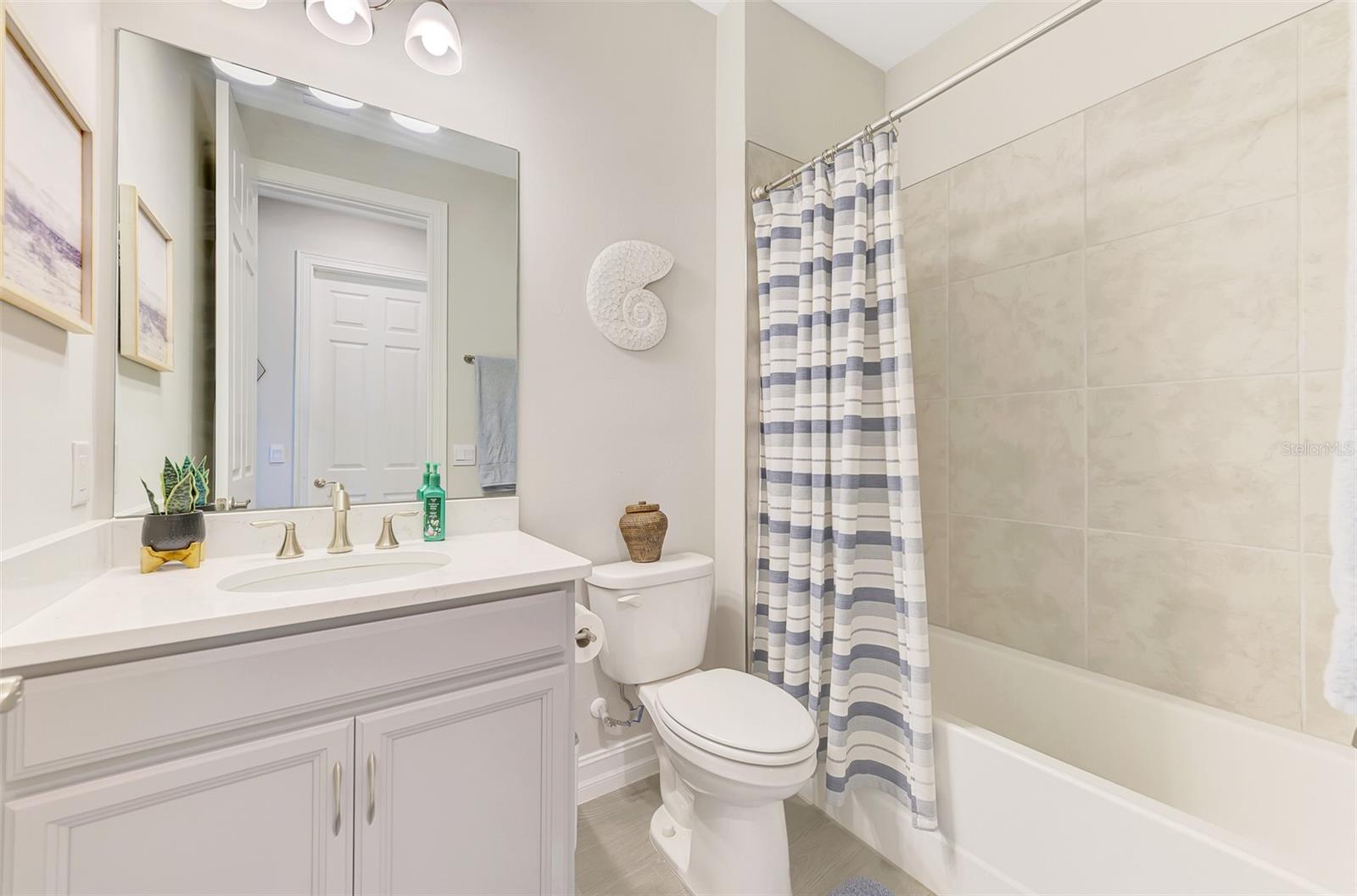 329 IBIZA LOOP, VENICE, FL, 34292