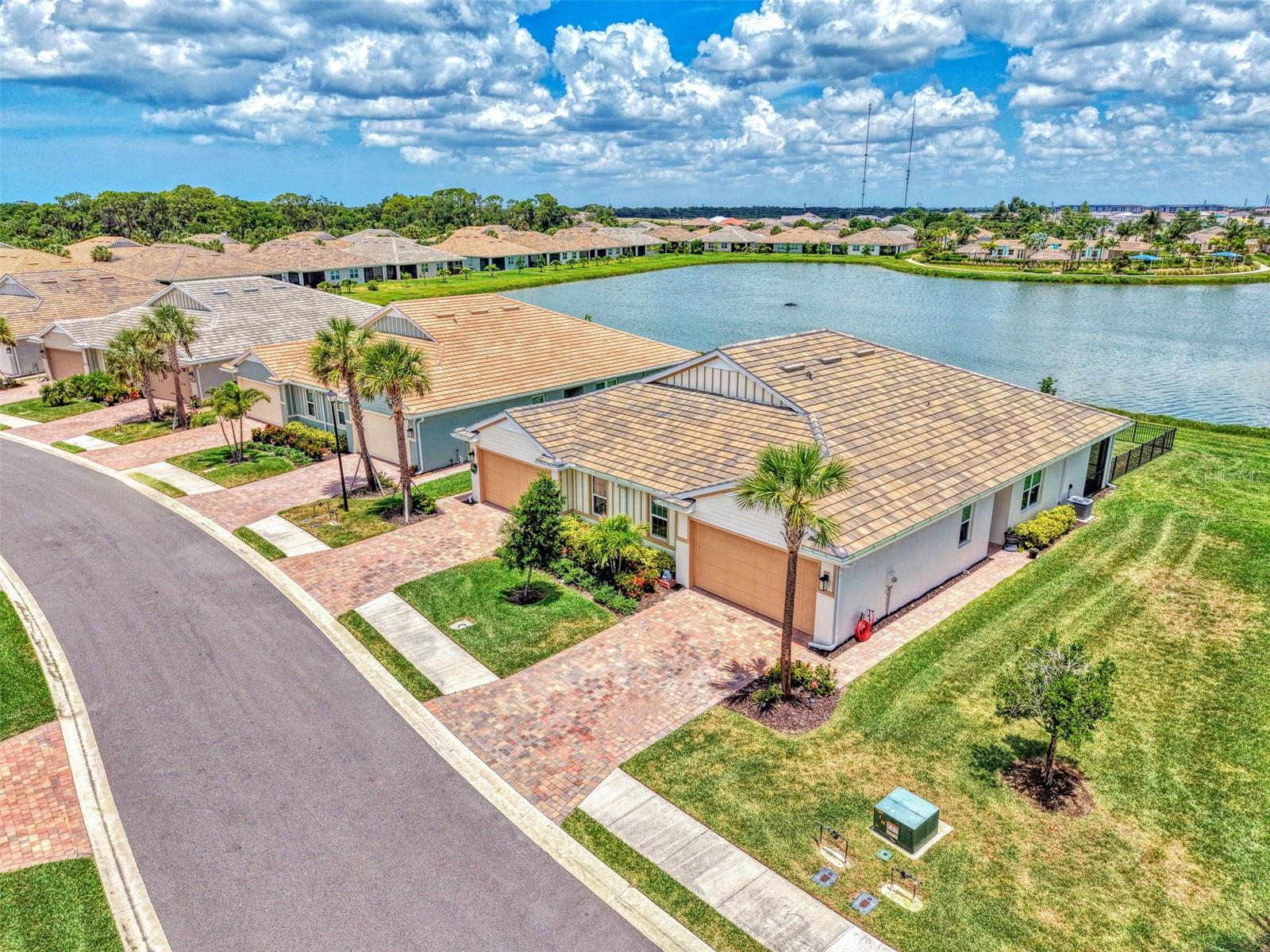 329 IBIZA LOOP, VENICE, FL, 34292