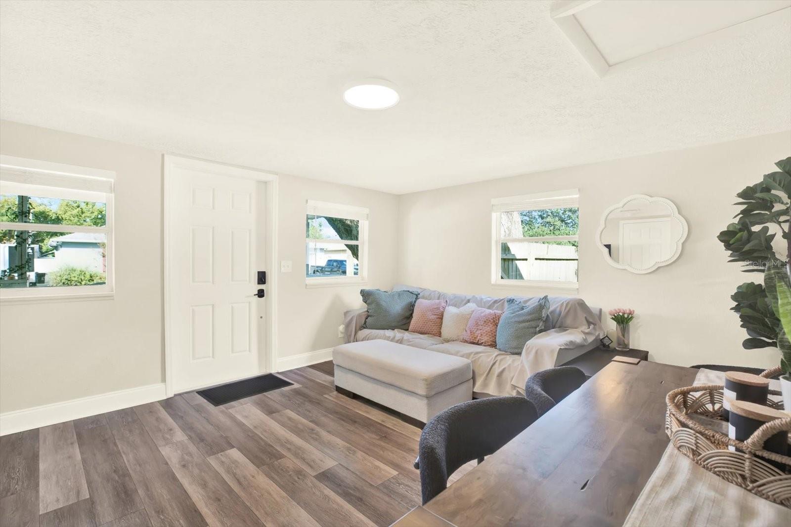 1707 E NEW ORLEANS AVE, TAMPA, FL, 33610