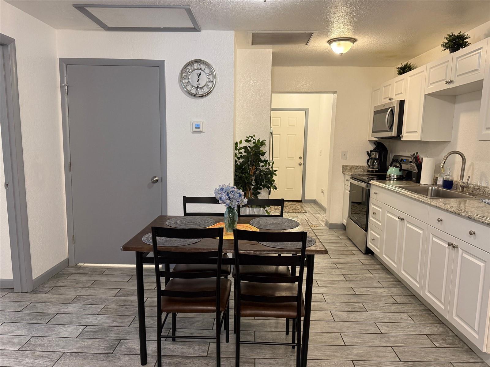 907 N WABASH AVE, LAKELAND, FL, 33815