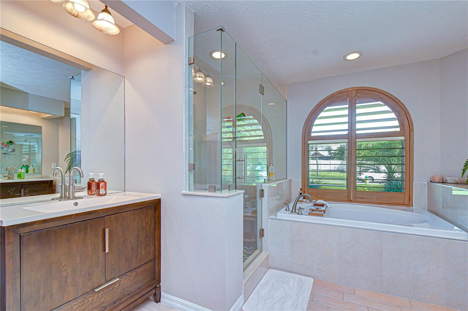 1015 VENTANA DR, RUSKIN, FL, 33573