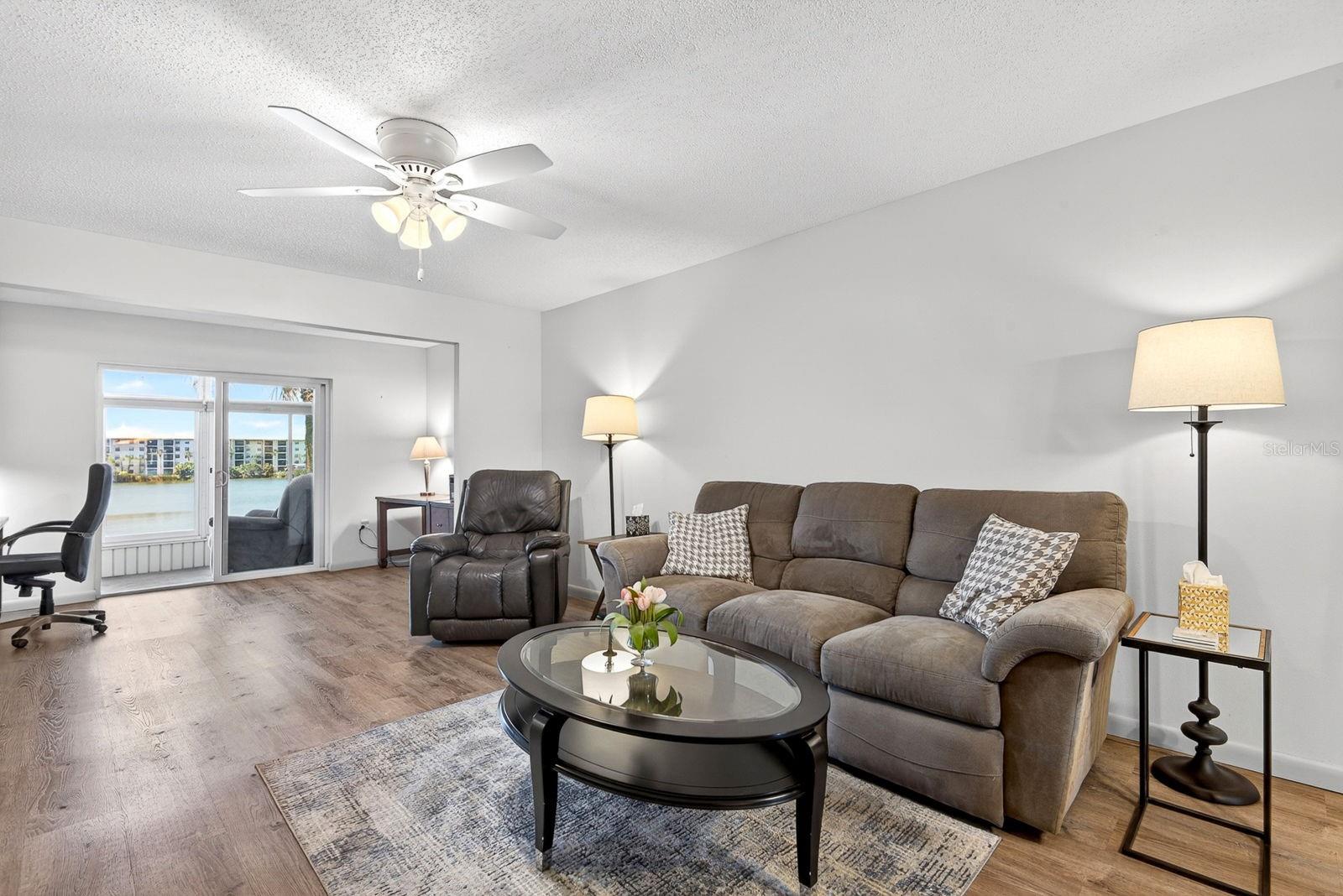 3344 LAKE BAYSHORE DR #P205, BRADENTON, FL, 34205