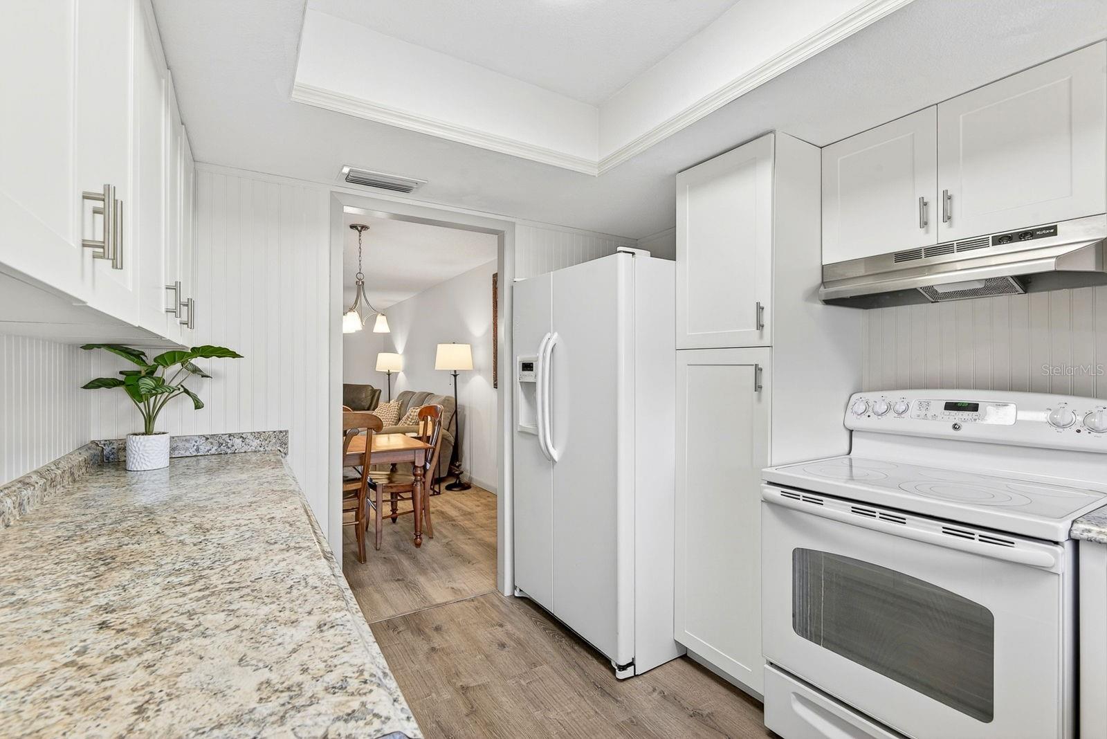 3344 LAKE BAYSHORE DR #P205, BRADENTON, FL, 34205