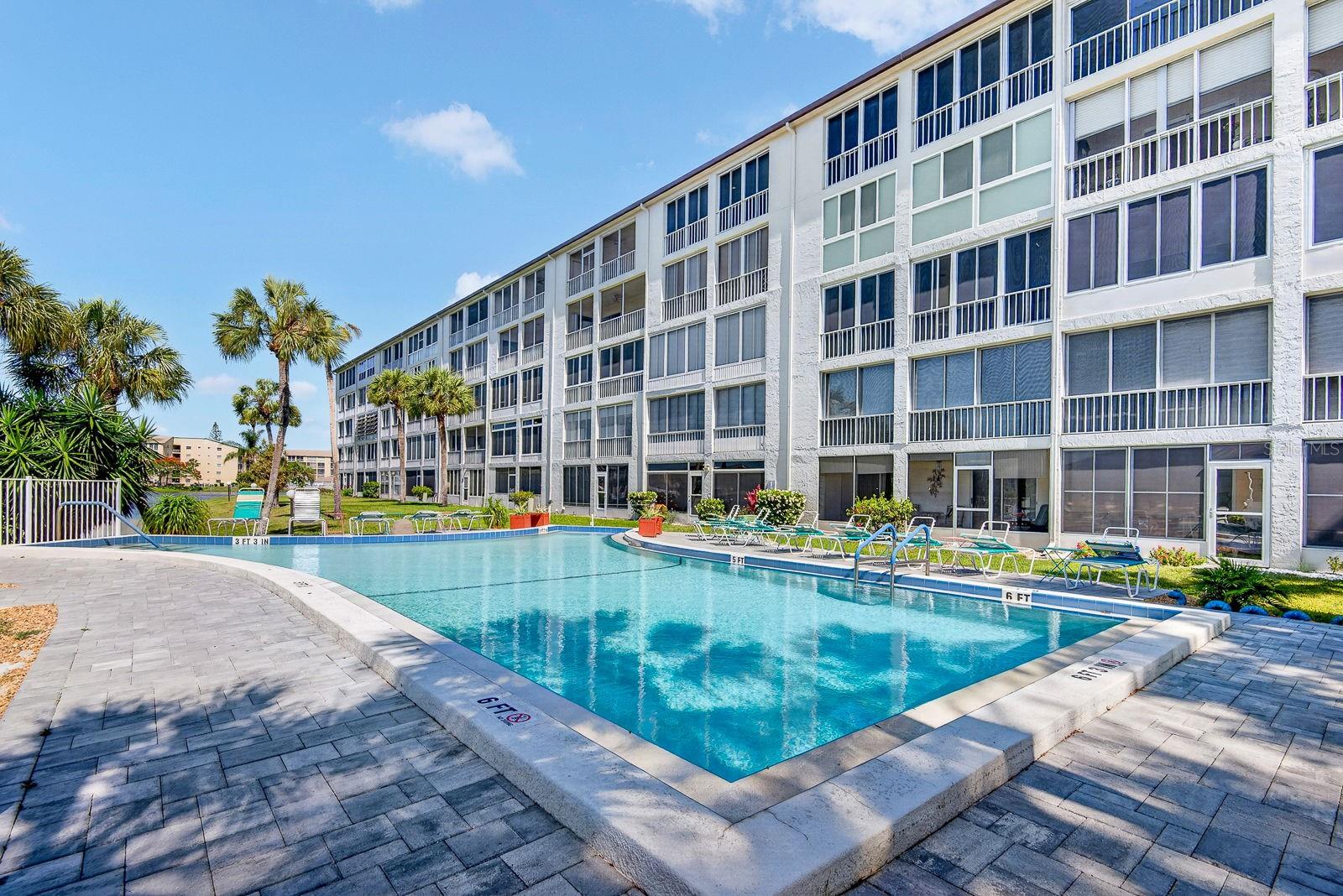 3344 LAKE BAYSHORE DR #P205, BRADENTON, FL, 34205