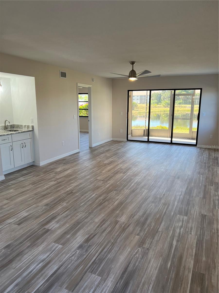 175 KINGS HWY #A8, PUNTA GORDA, FL, 33983