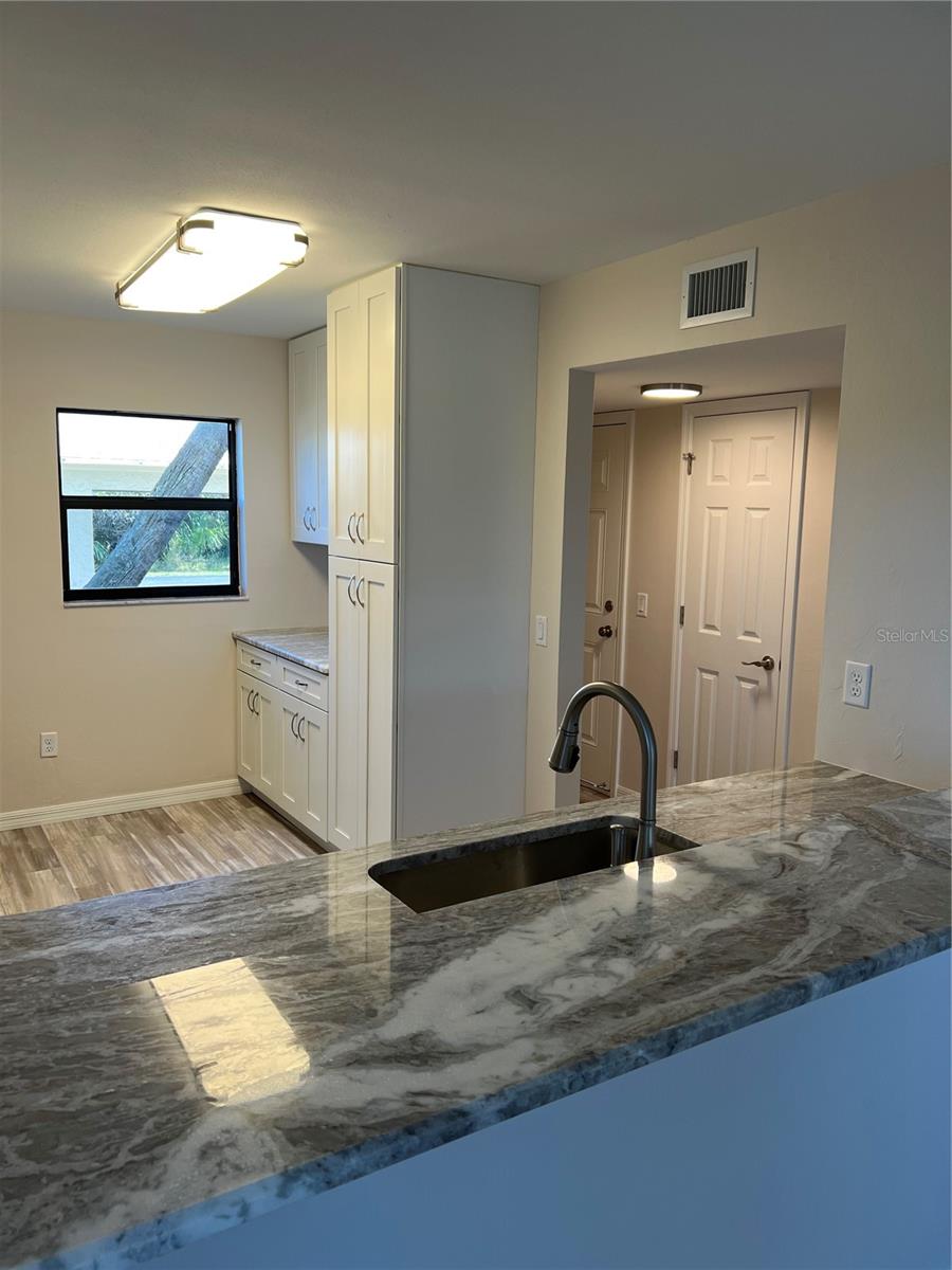 175 KINGS HWY #A8, PUNTA GORDA, FL, 33983