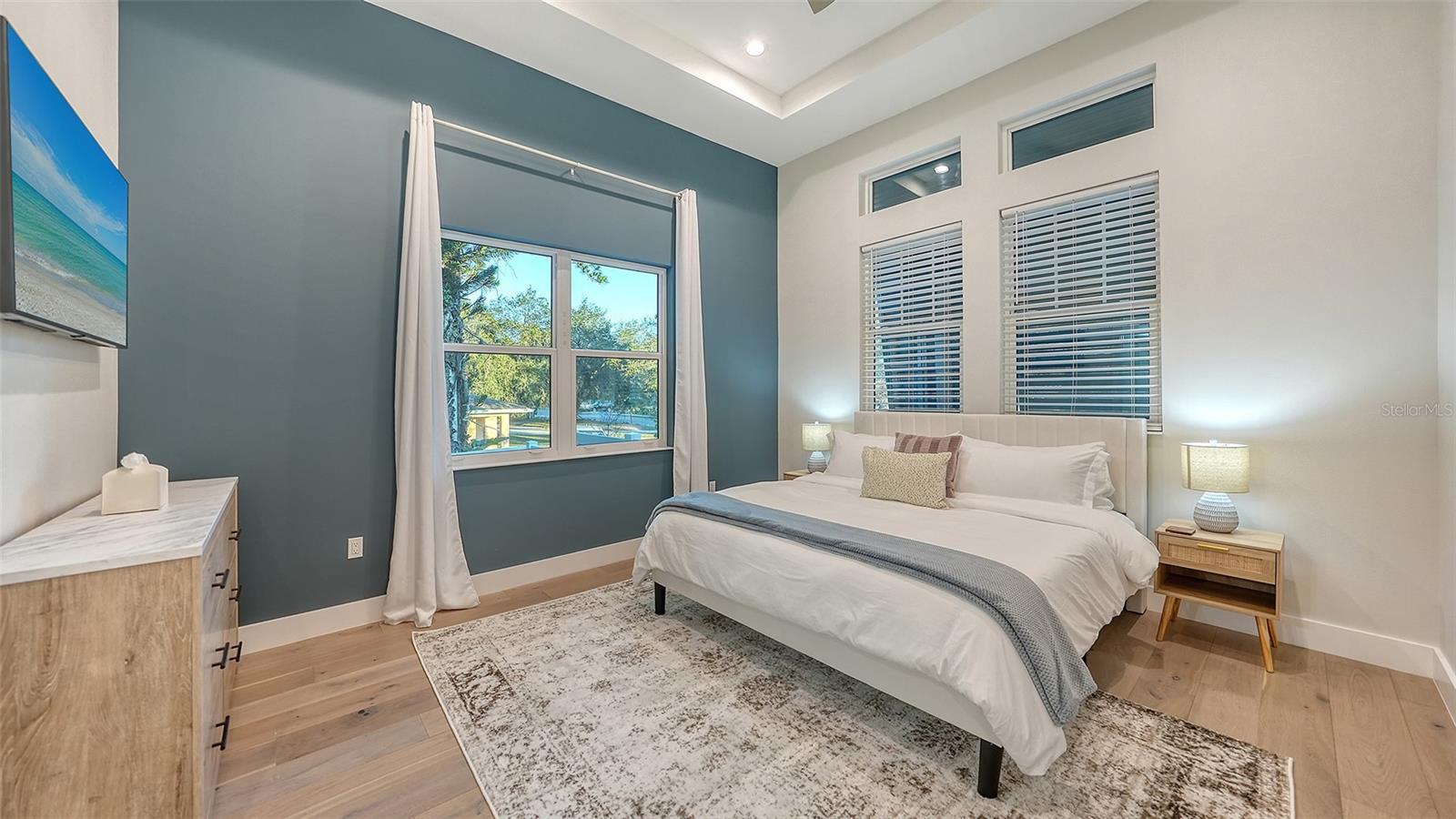 1537 SIESTA DR, SARASOTA, FL, 34239