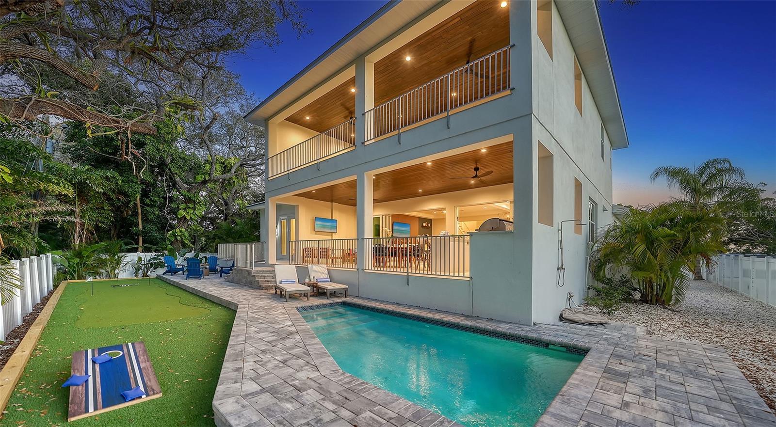 1537 SIESTA DR, SARASOTA, FL, 34239