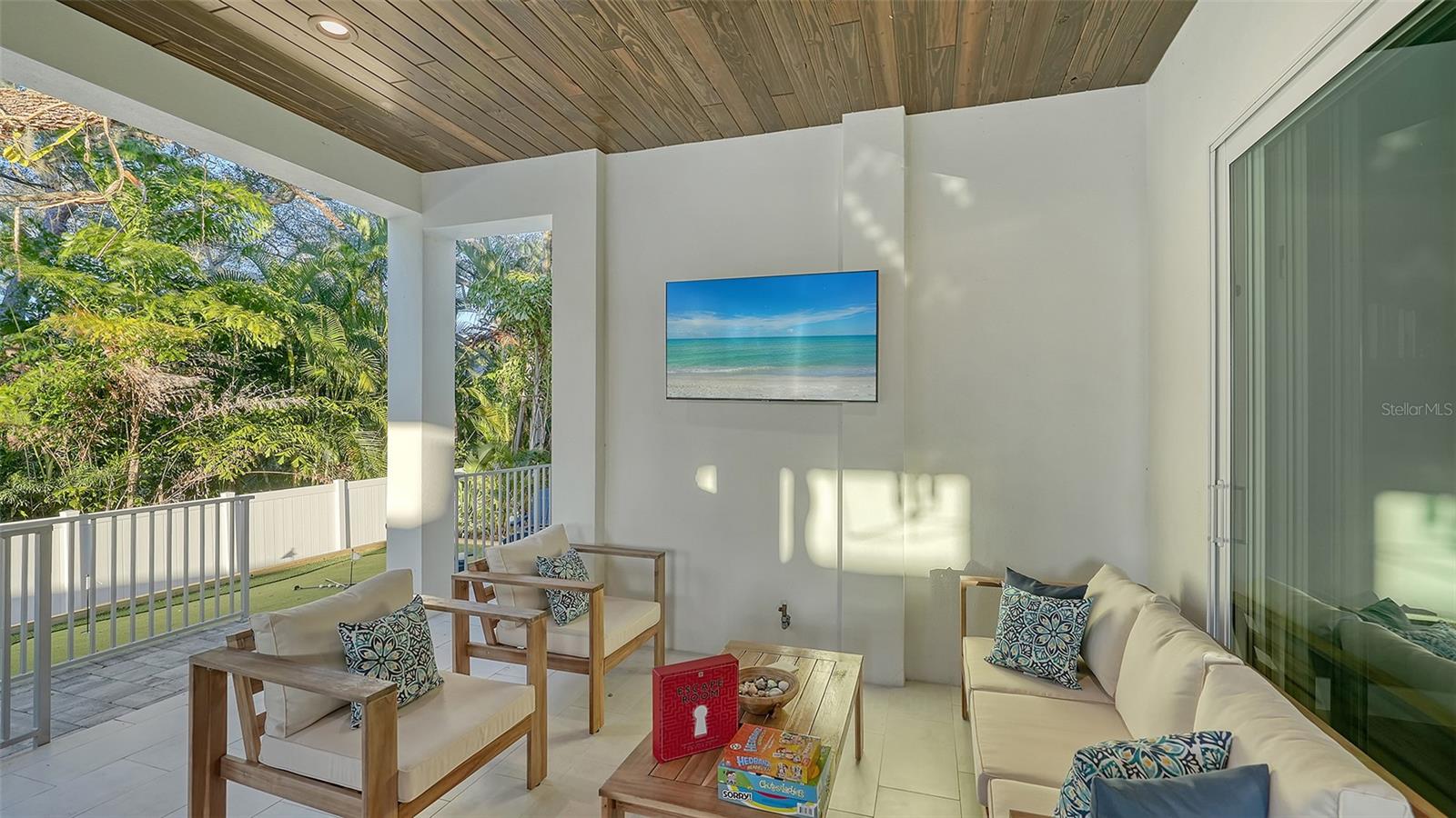1537 SIESTA DR, SARASOTA, FL, 34239