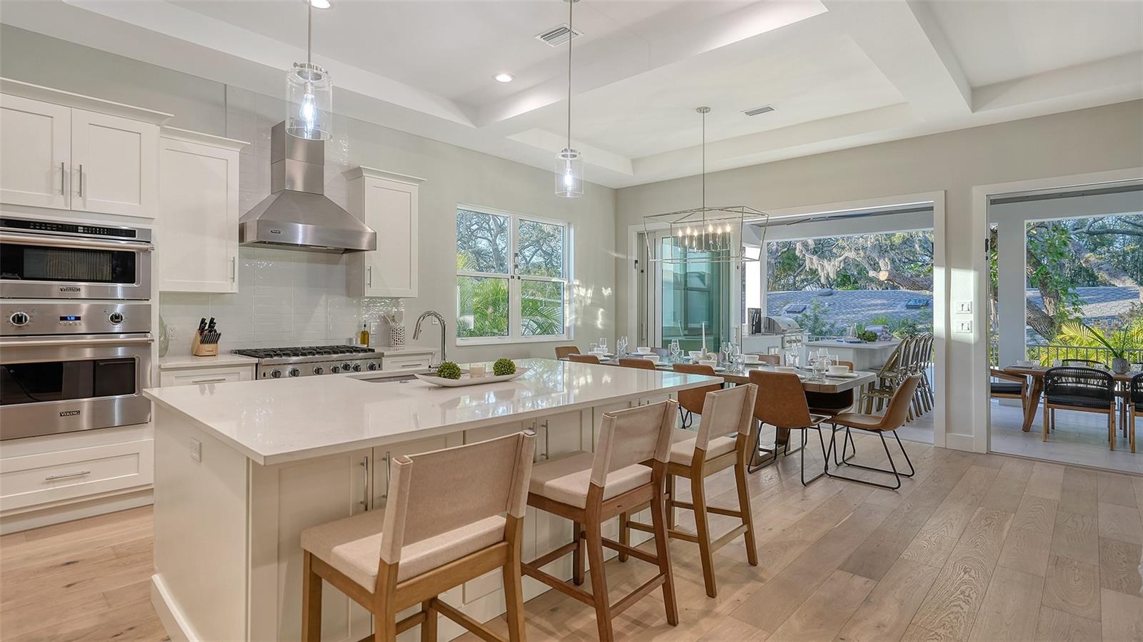1537 SIESTA DR, SARASOTA, FL, 34239
