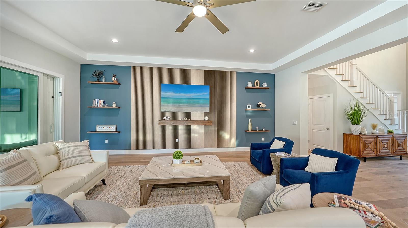 1537 SIESTA DR, SARASOTA, FL, 34239