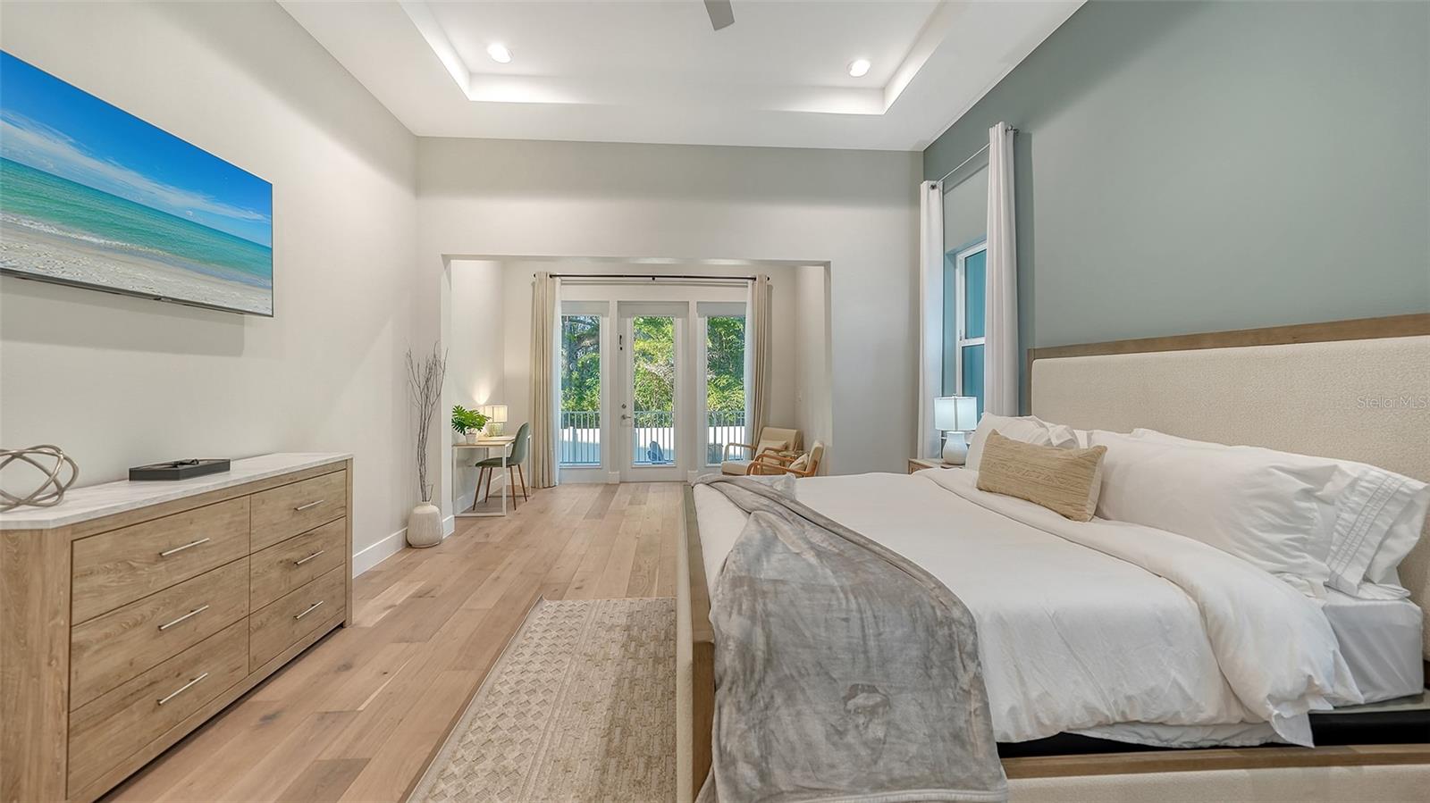 1537 SIESTA DR, SARASOTA, FL, 34239