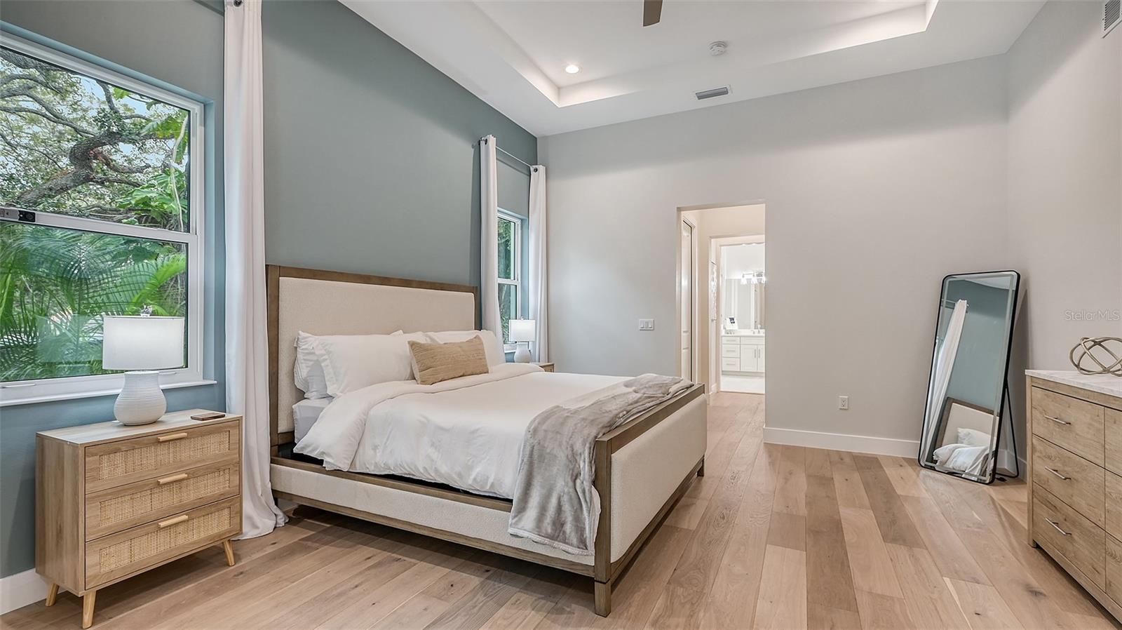 1537 SIESTA DR, SARASOTA, FL, 34239