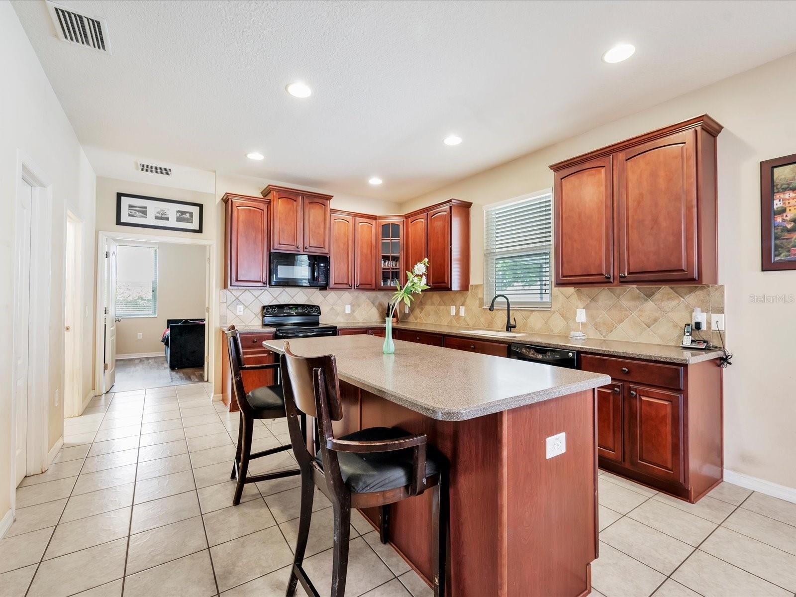 5592 SUPERIOR DR, LAKELAND, FL, 33805
