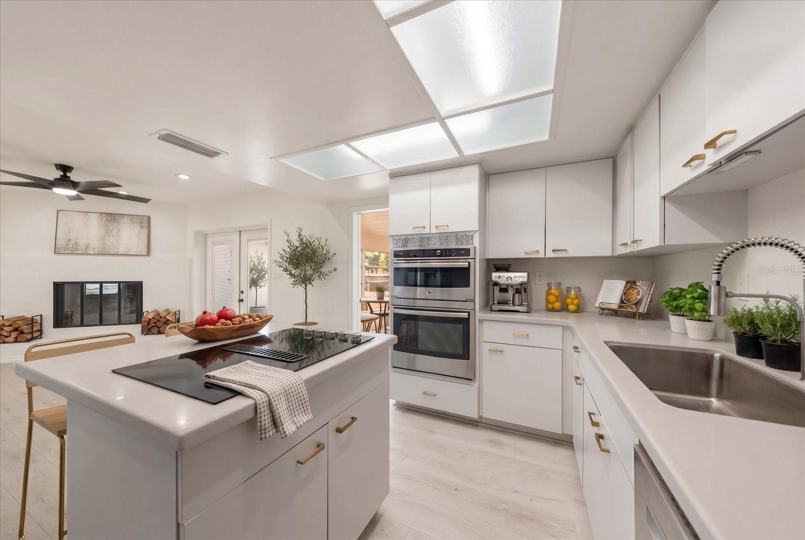 122 PALMETTO LN, LARGO, FL, 33770