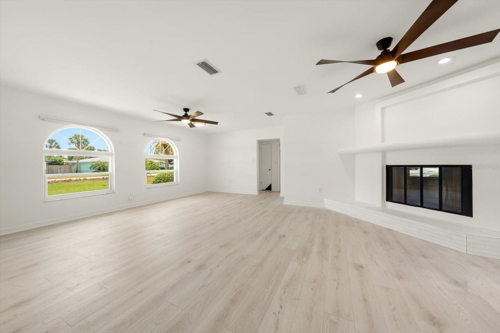 122 PALMETTO LN, LARGO, FL, 33770