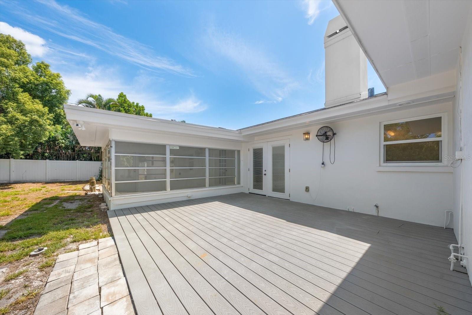 122 PALMETTO LN, LARGO, FL, 33770
