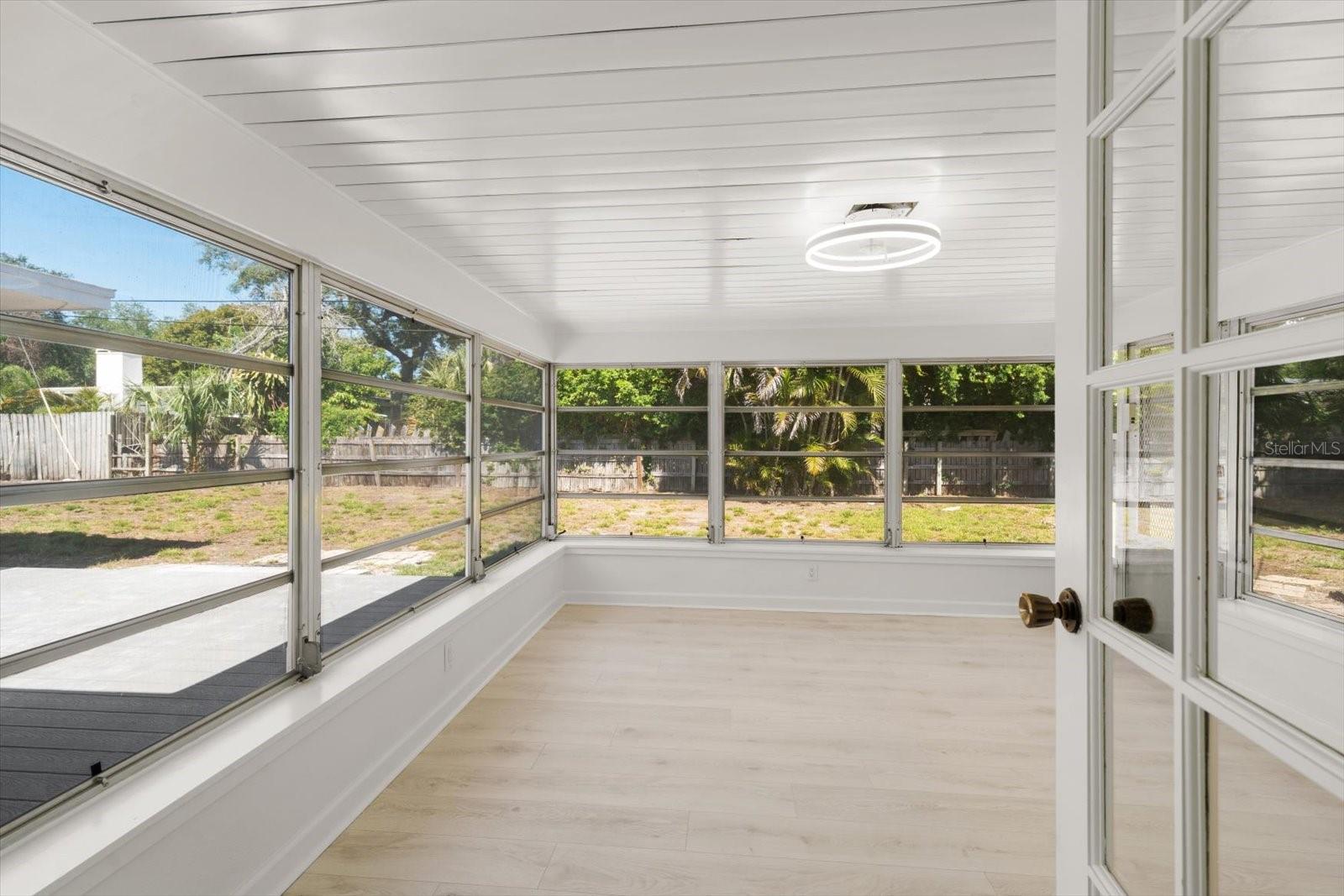 122 PALMETTO LN, LARGO, FL, 33770