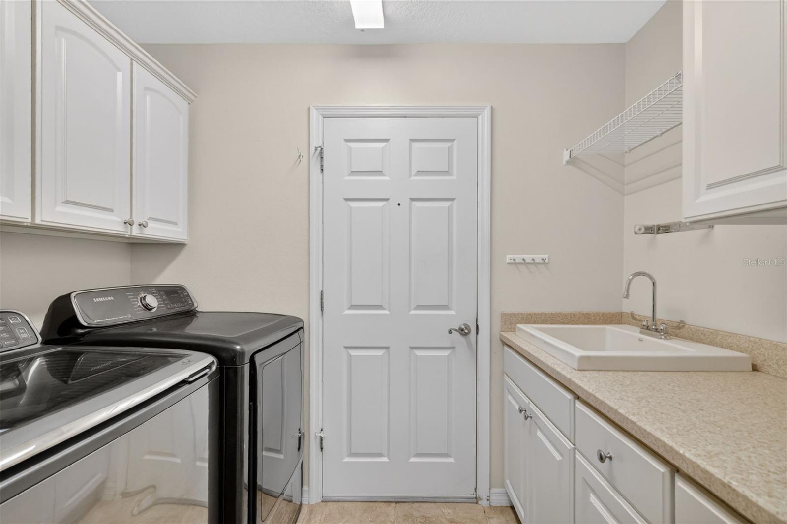 2970 FISHER AVE, THE VILLAGES, FL, 32163