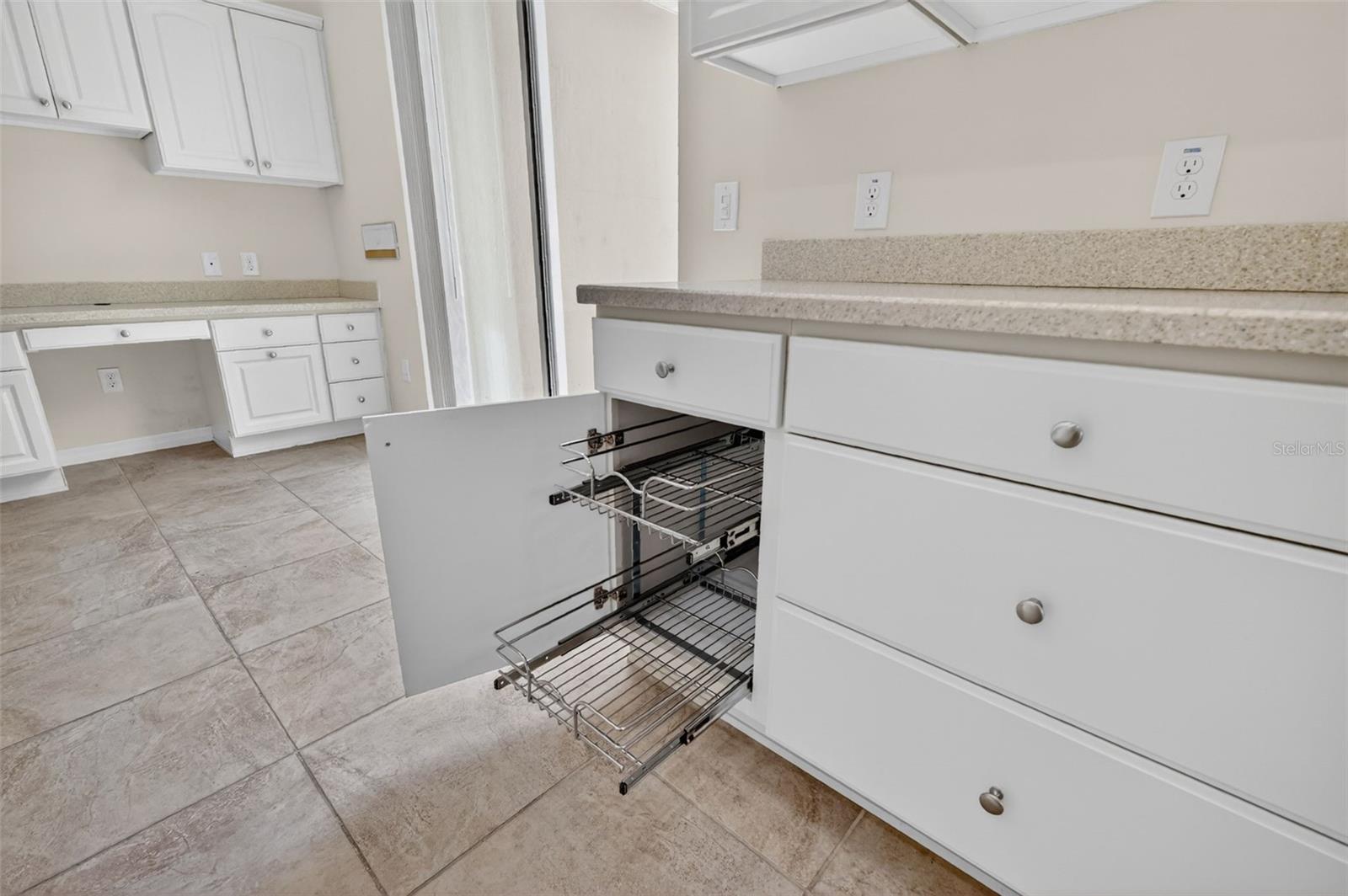 2970 FISHER AVE, THE VILLAGES, FL, 32163