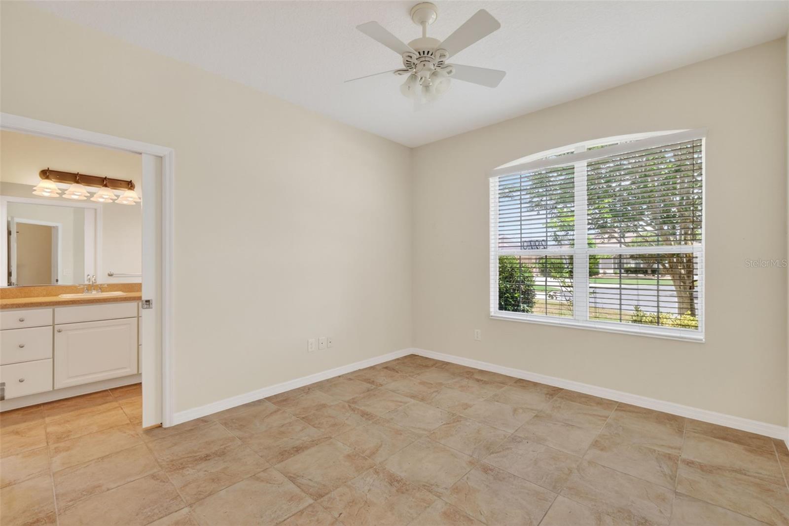 2970 FISHER AVE, THE VILLAGES, FL, 32163