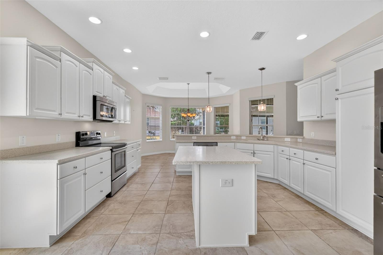 2970 FISHER AVE, THE VILLAGES, FL, 32163