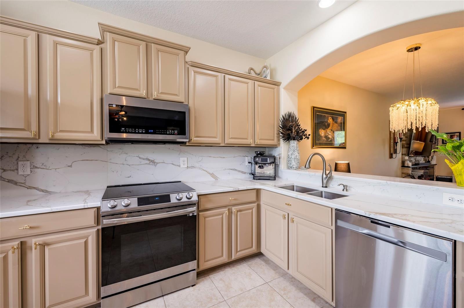 10144 ARBOR RUN DR #112, TAMPA, FL, 33647