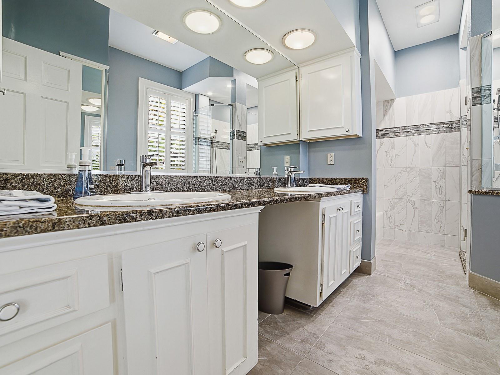1017 SHORE ACRES DR, LEESBURG, FL, 34748