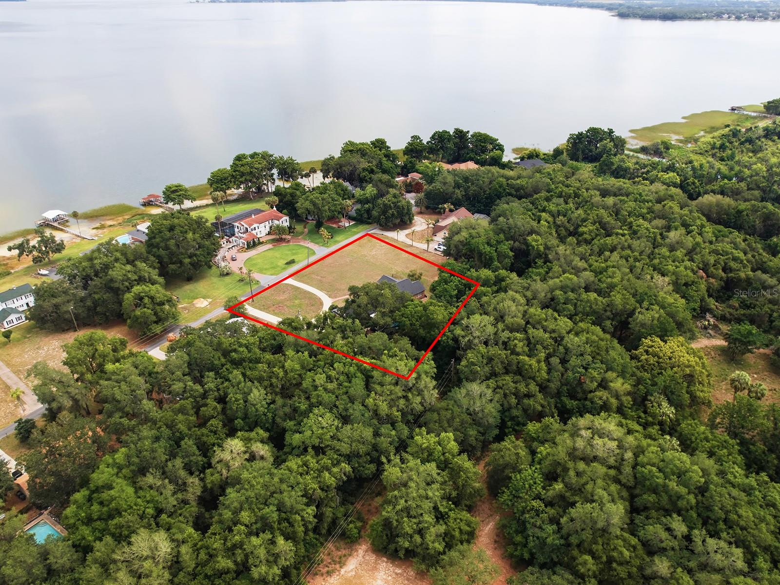 1017 SHORE ACRES DR, LEESBURG, FL, 34748