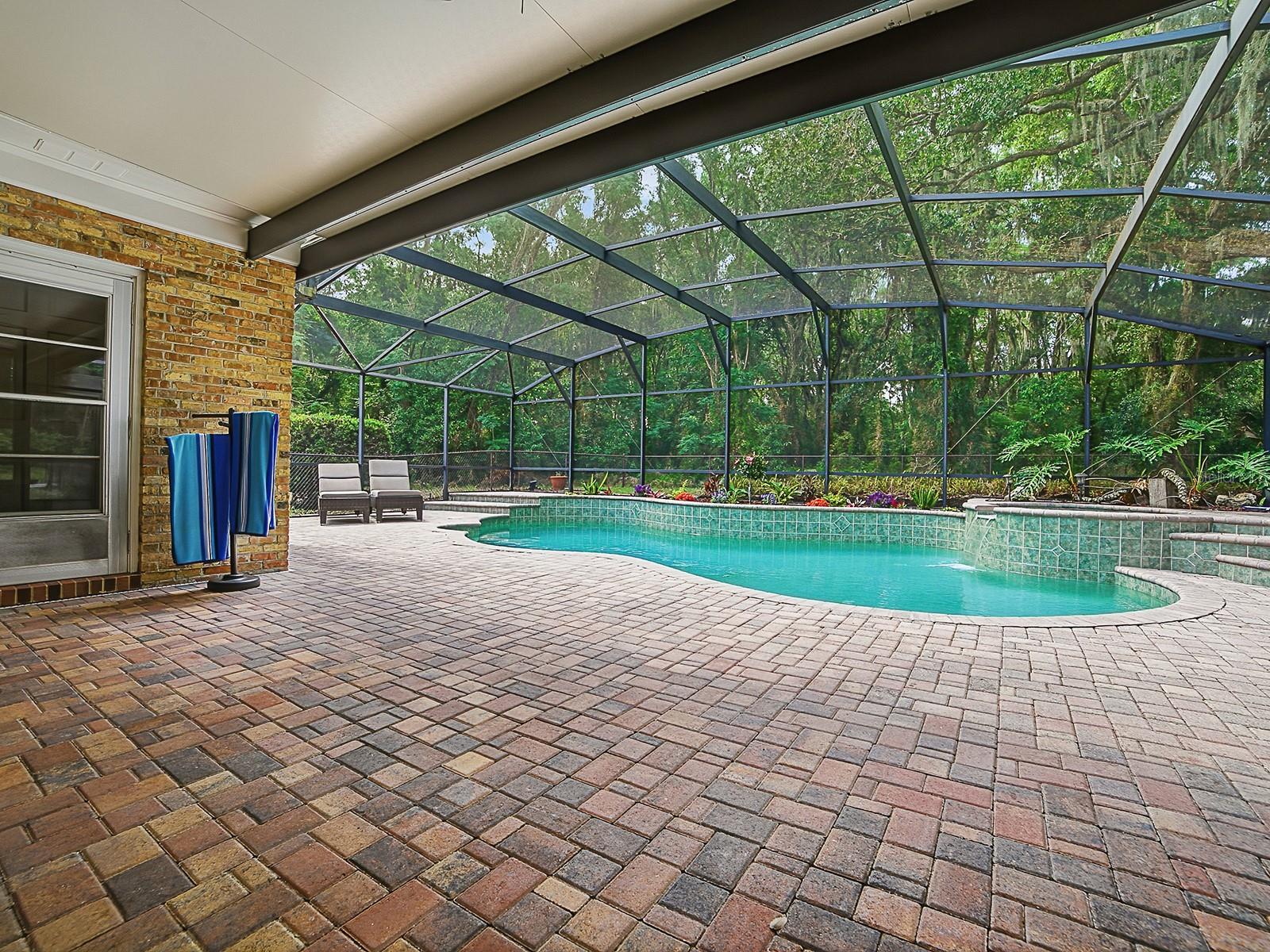 1017 SHORE ACRES DR, LEESBURG, FL, 34748