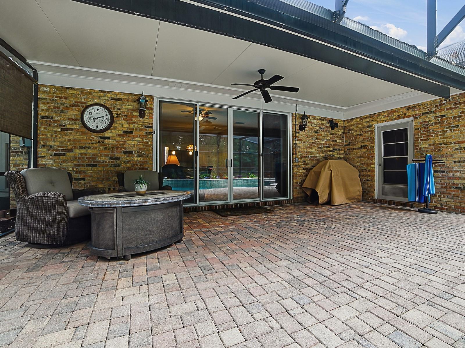 1017 SHORE ACRES DR, LEESBURG, FL, 34748