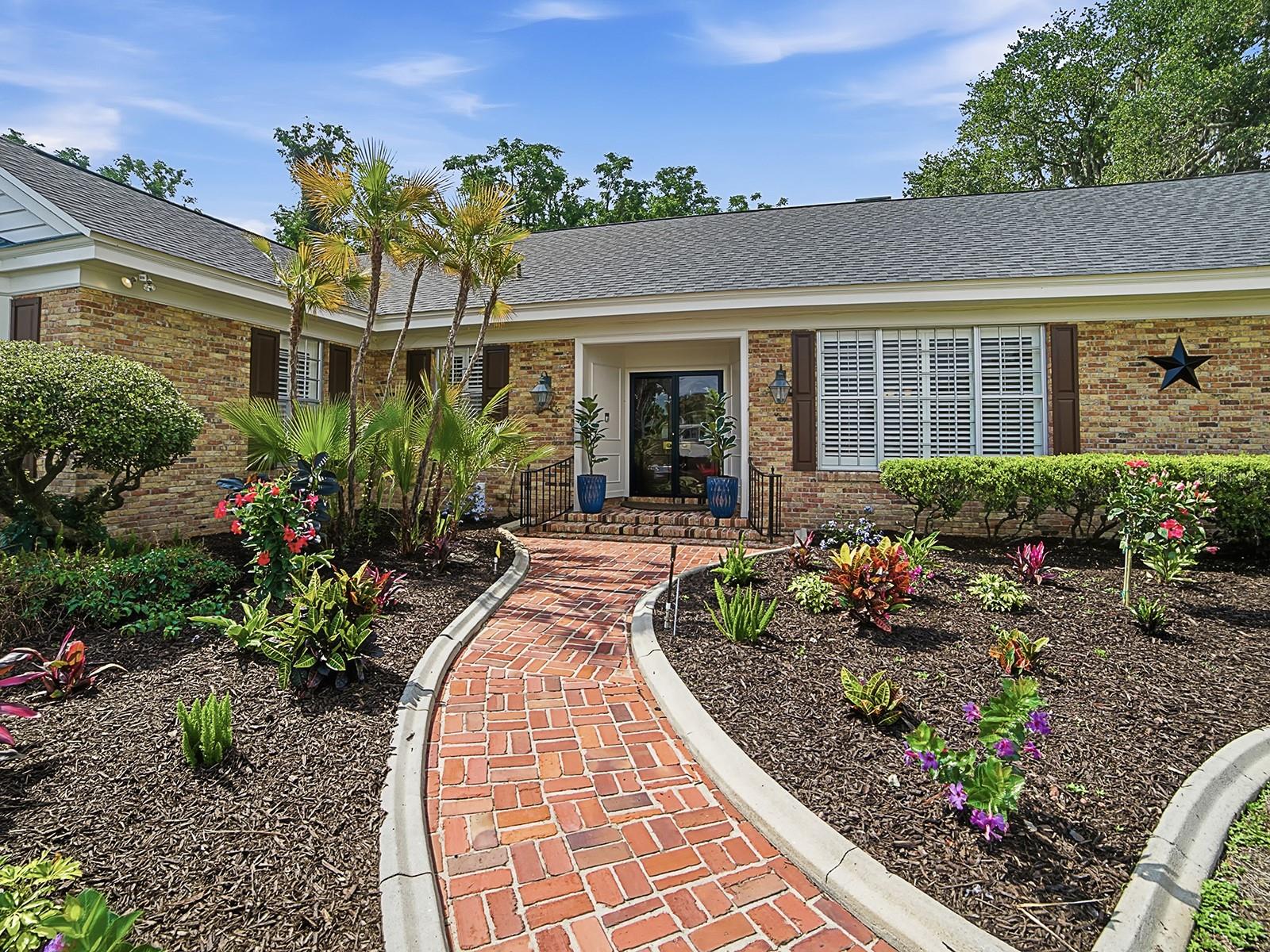 1017 SHORE ACRES DR, LEESBURG, FL, 34748
