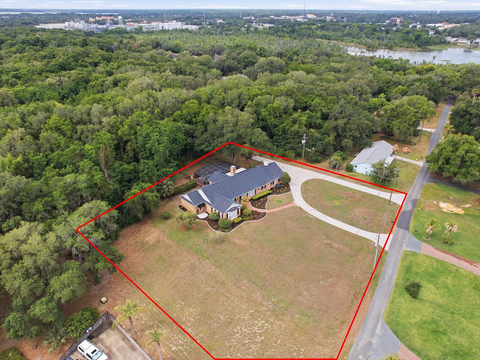 1017 SHORE ACRES DR, LEESBURG, FL, 34748