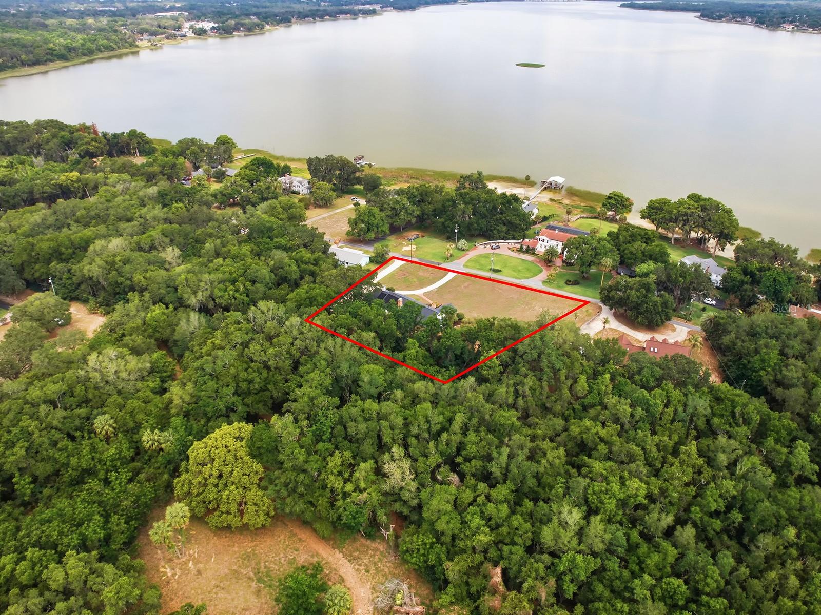 1017 SHORE ACRES DR, LEESBURG, FL, 34748