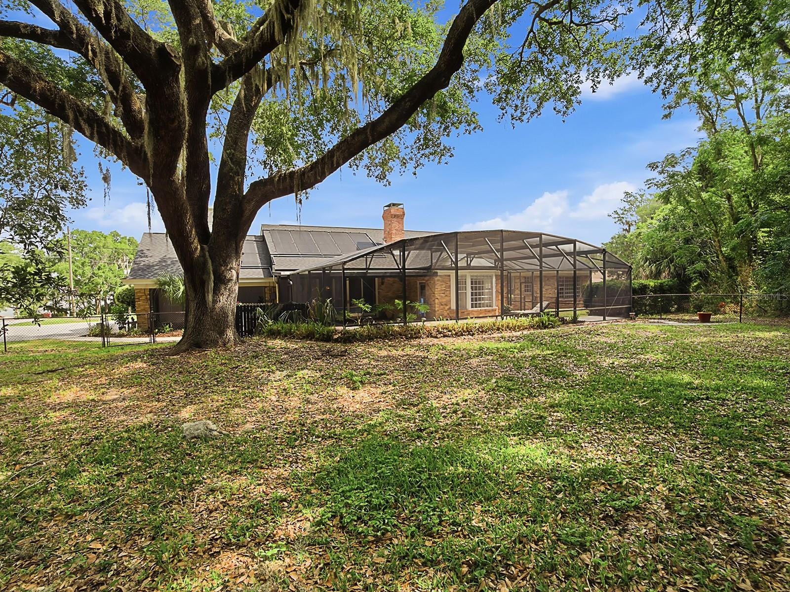 1017 SHORE ACRES DR, LEESBURG, FL, 34748