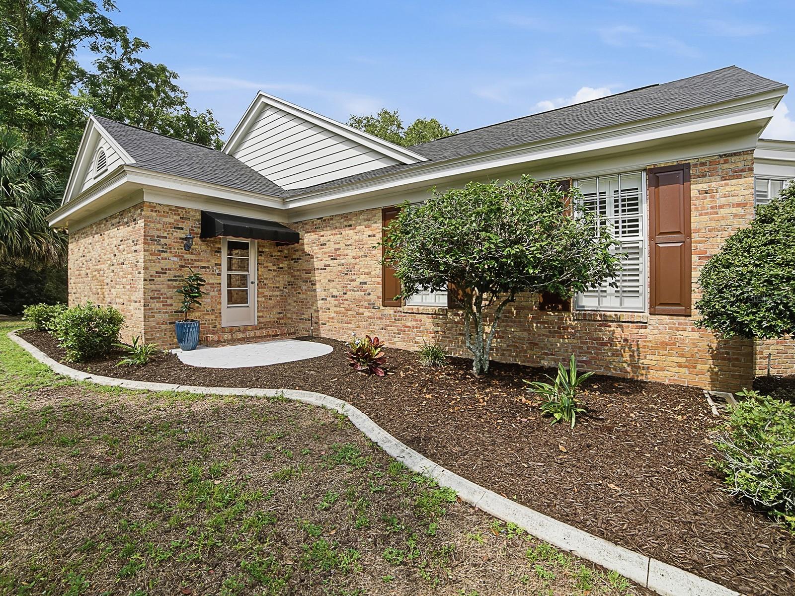 1017 SHORE ACRES DR, LEESBURG, FL, 34748