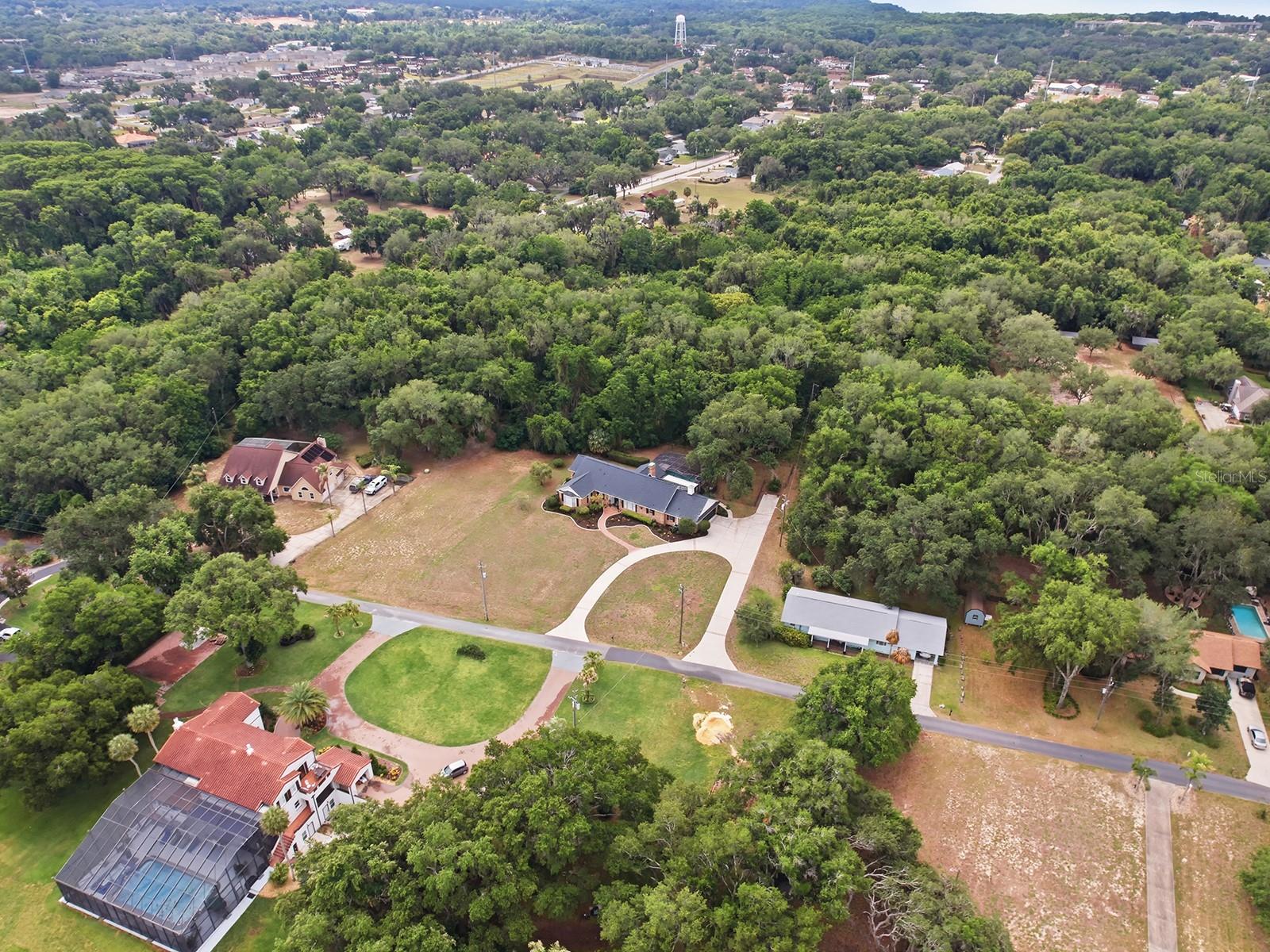 1017 SHORE ACRES DR, LEESBURG, FL, 34748
