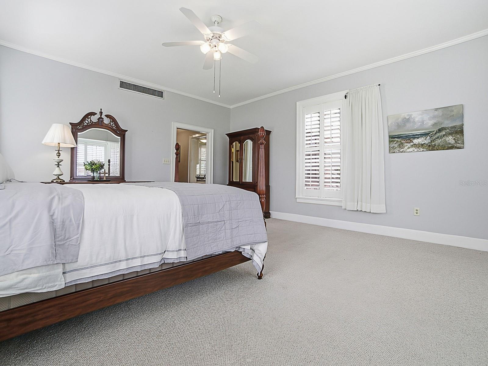 1017 SHORE ACRES DR, LEESBURG, FL, 34748