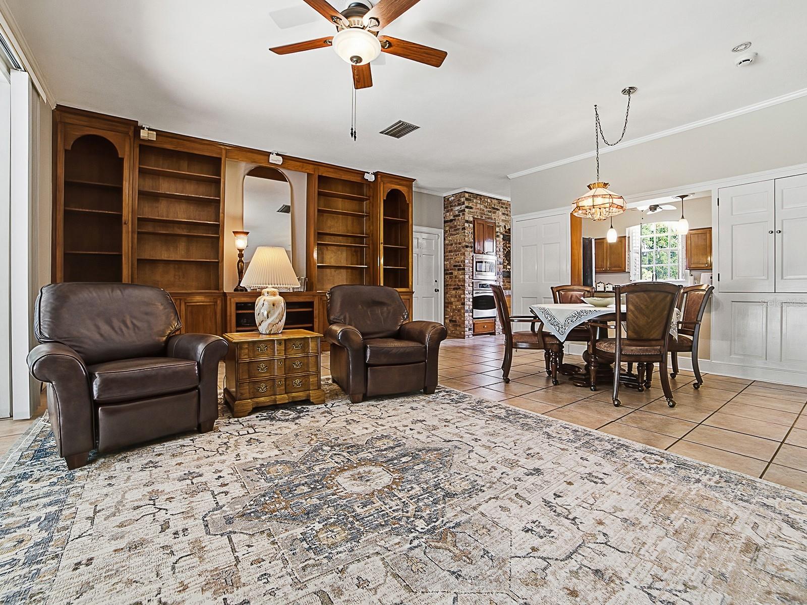 1017 SHORE ACRES DR, LEESBURG, FL, 34748