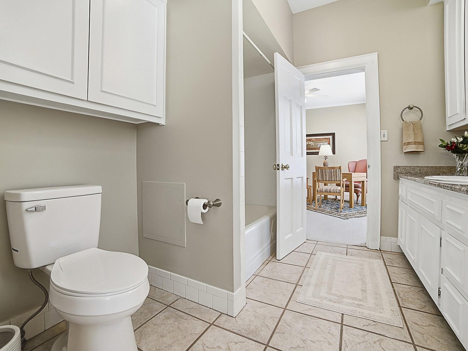 1017 SHORE ACRES DR, LEESBURG, FL, 34748