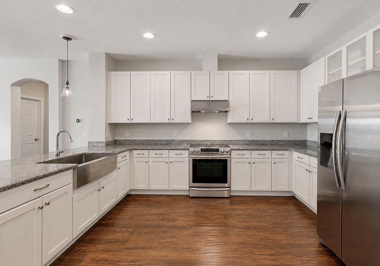 13101 DONE GROVEN DR, DOVER, FL, 33527